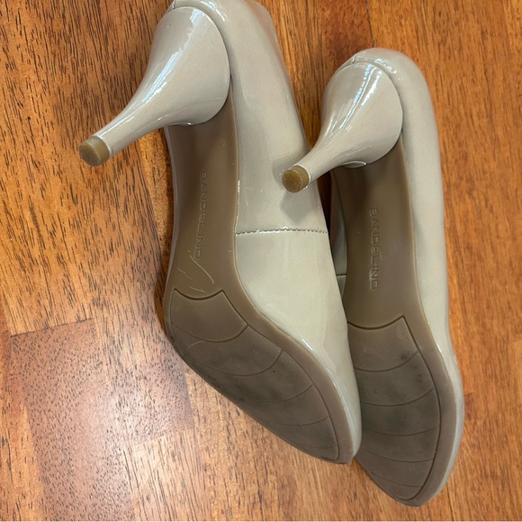 Bandolino Women's Nude Pumps - Picture 5 of 5